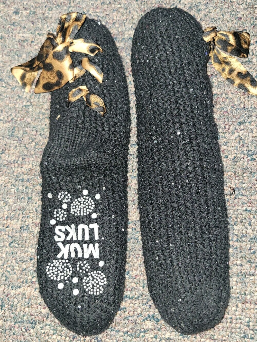 🔥5/$20 Muk Luks Black Knit Spa Slippers with Leopard Bow